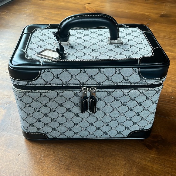 Ralph Lauren Handbags - Ralph Lauren Series 1000 Luggage Train Case